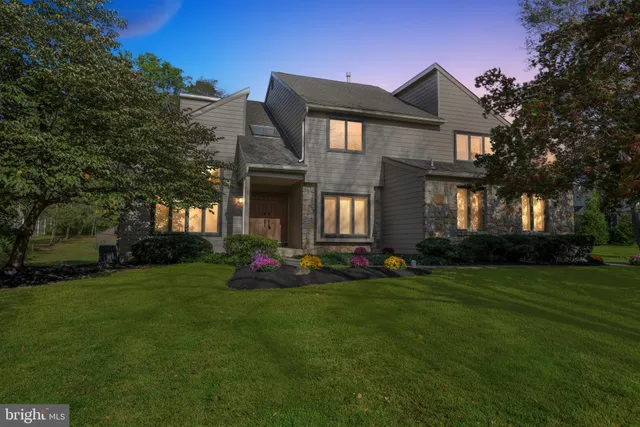 $975,000 | 301 Windy Run Road, Doylestown, PA 18901