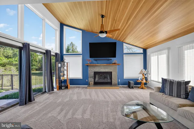 $950,000 | 301 Windy Run Road, Doylestown, PA 18901