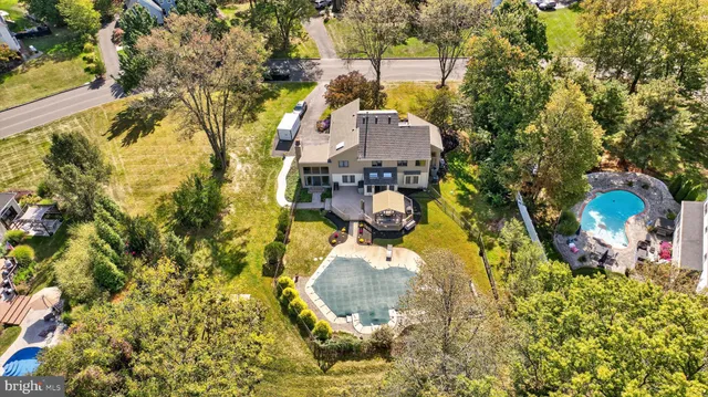 $950,000 | 301 Windy Run Road, Doylestown, PA 18901