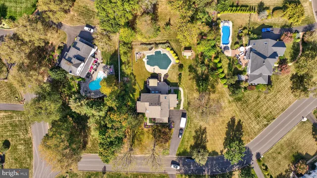 $950,000 | 301 Windy Run Road, Doylestown, PA 18901