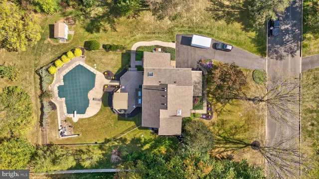 $950,000 | 301 Windy Run Road, Doylestown, PA 18901