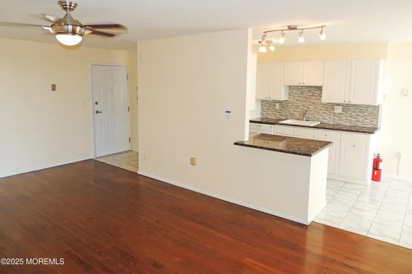 $2,700 | 1000 River Road, Unit 2K, Belmar, NJ 07719