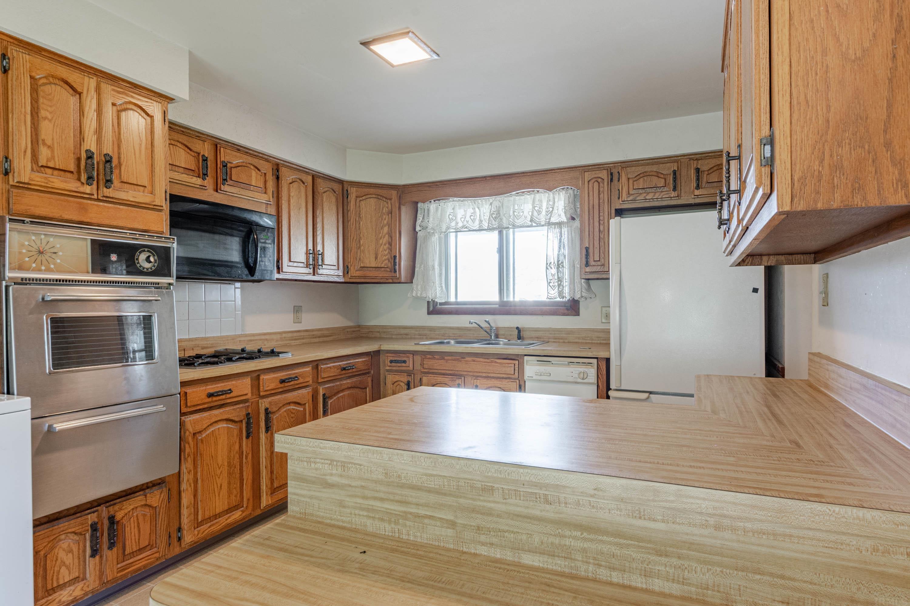 4130 Maplecrest Road Fort Wayne, IN 46815 - Photo 16 of 31 Gallery Image 16