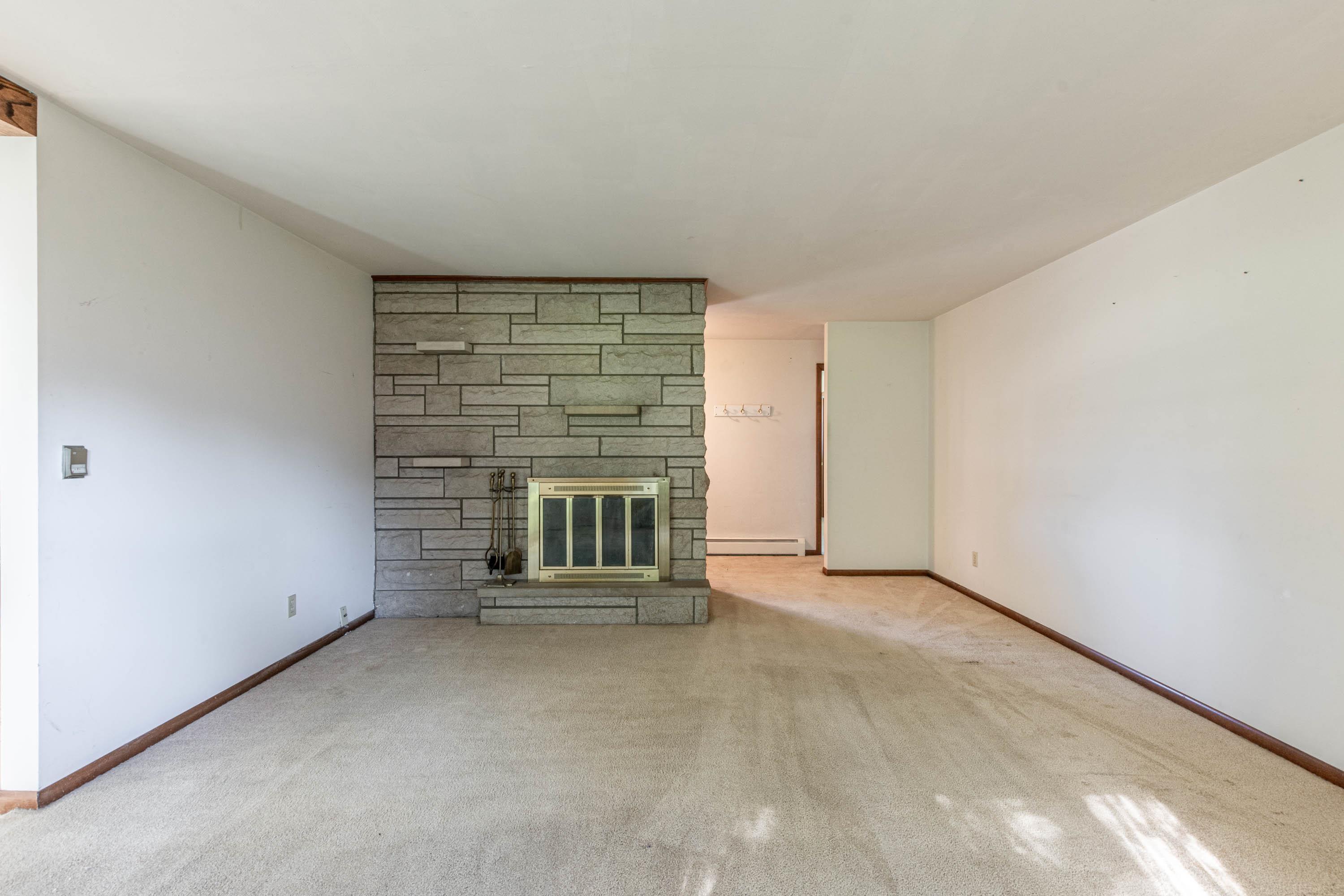 4130 Maplecrest Road Fort Wayne, IN 46815 - Photo 6 of 31 Gallery Image 6
