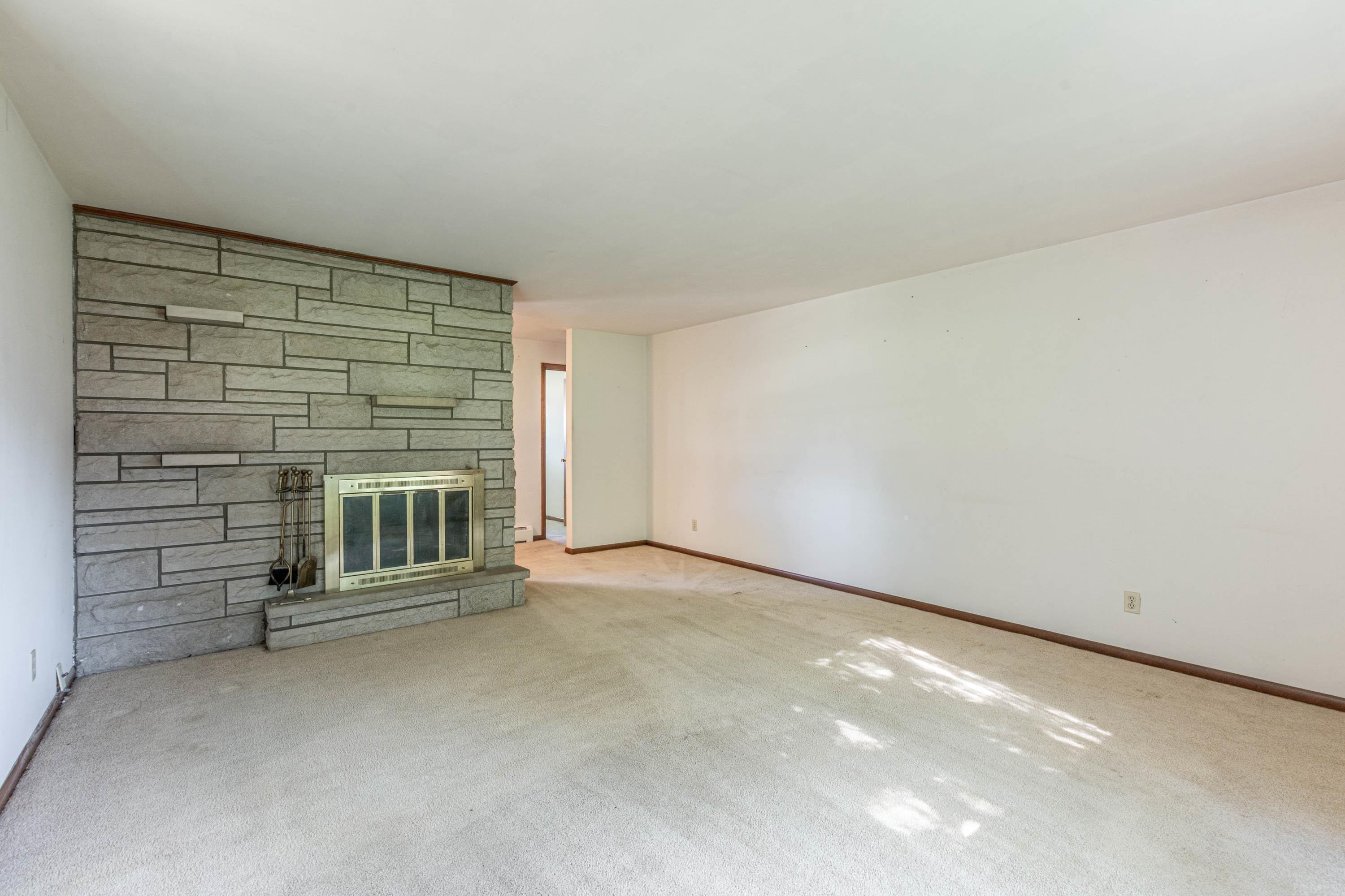 4130 Maplecrest Road Fort Wayne, IN 46815 - Photo 8 of 31 Gallery Image 8
