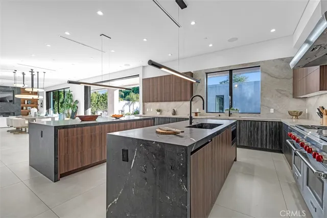 $36,500 | 13016 Chandler Boulevard, Sherman Oaks, CA 91401