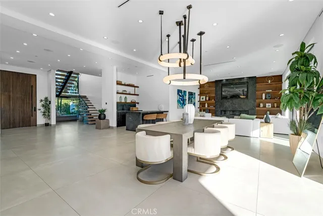 $36,500 | 13016 Chandler Boulevard, Sherman Oaks, CA 91401