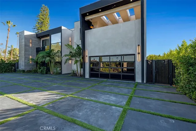 $36,500 | 13016 Chandler Boulevard, Sherman Oaks, CA 91401