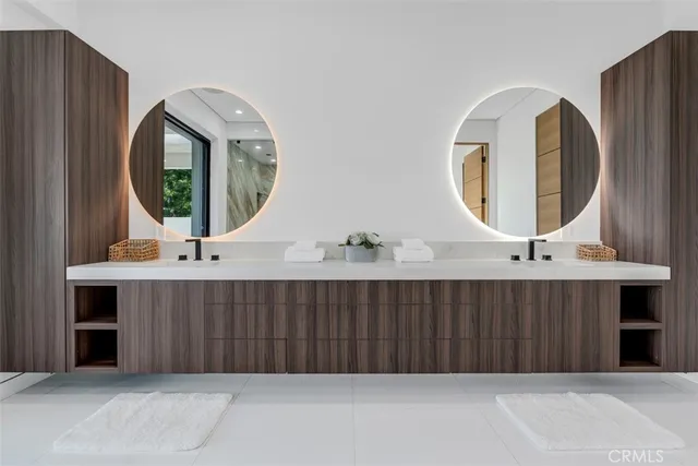 $36,500 | 13016 Chandler Boulevard, Sherman Oaks, CA 91401