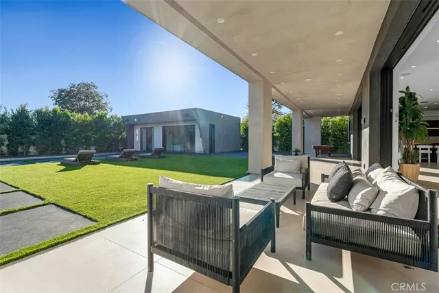 $36,500 | 13016 Chandler Boulevard, Sherman Oaks, CA 91401