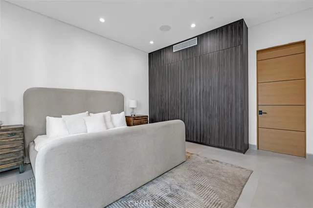 $36,500 | 13016 Chandler Boulevard, Sherman Oaks, CA 91401