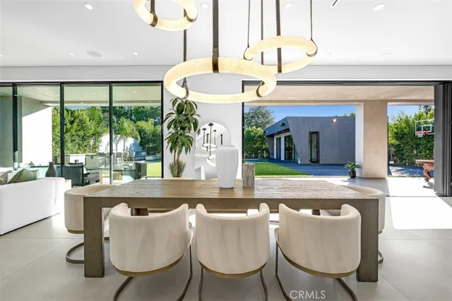 $36,500 | 13016 Chandler Boulevard, Sherman Oaks, CA 91401