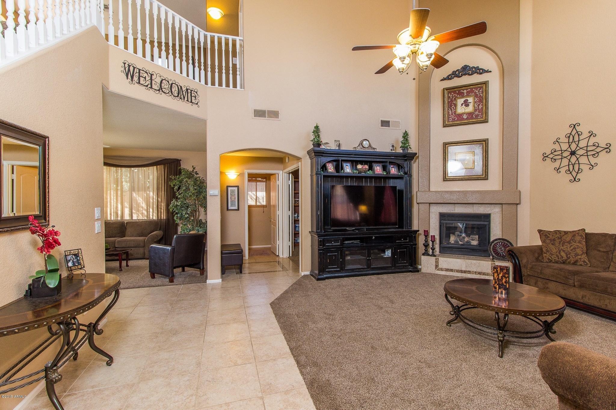 3864 East Baranca Road Gilbert, AZ 85297 - Photo 10 of 35 011_GREAT ROOM