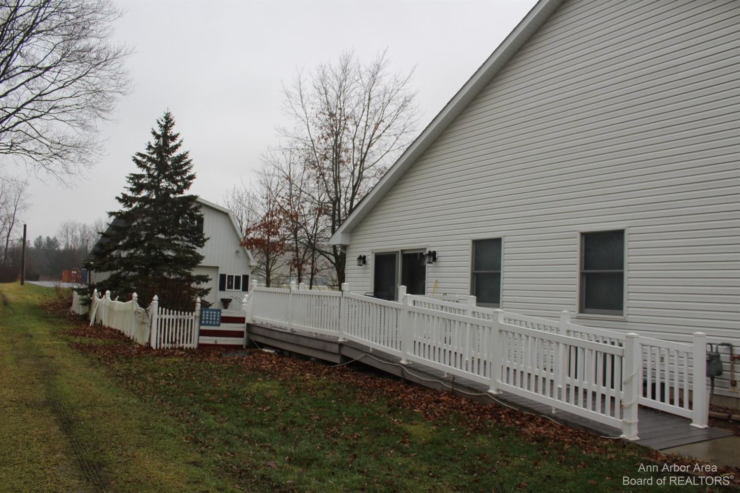 127 Redman Road Milan, MI 48160 - Photo 8 of 45 Photo 8