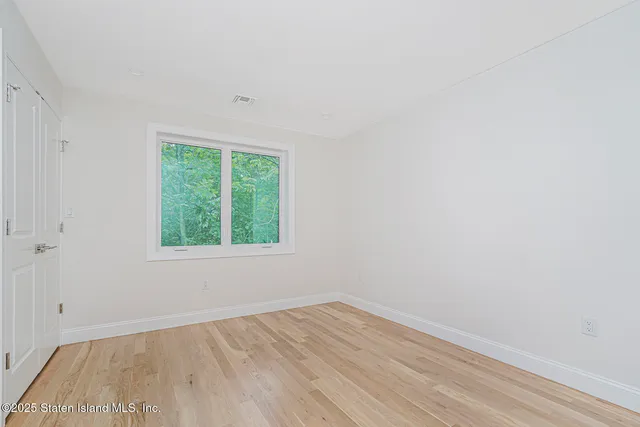 $1,480,000 | 674 Arden Avenue | Annadale