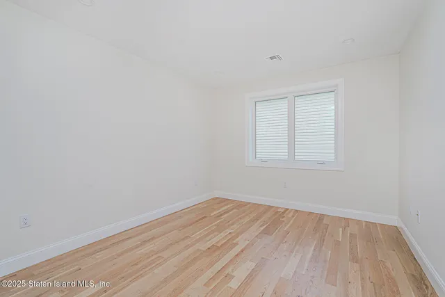 $1,480,000 | 674 Arden Avenue | Annadale