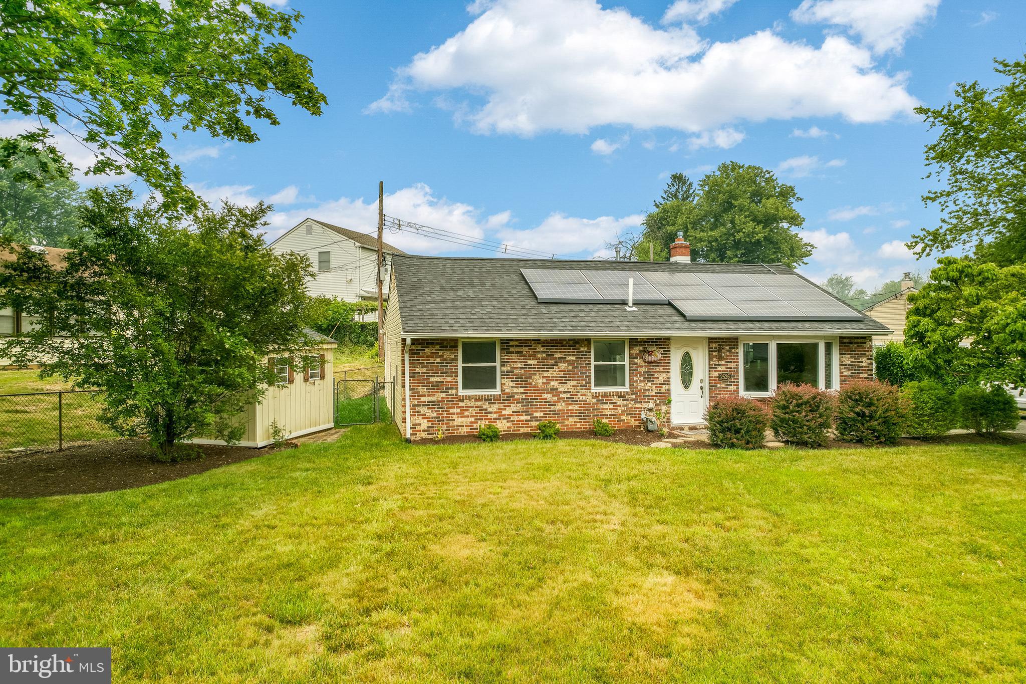 2526 Bellview Drive Bensalem, PA 19020 - Photo 2 of 28