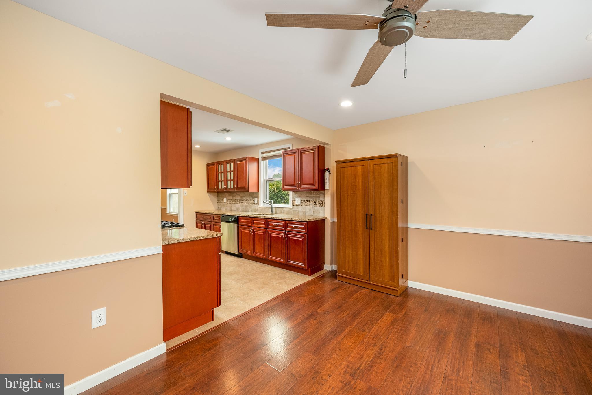 2526 Bellview Drive Bensalem, PA 19020 - Photo 7 of 28