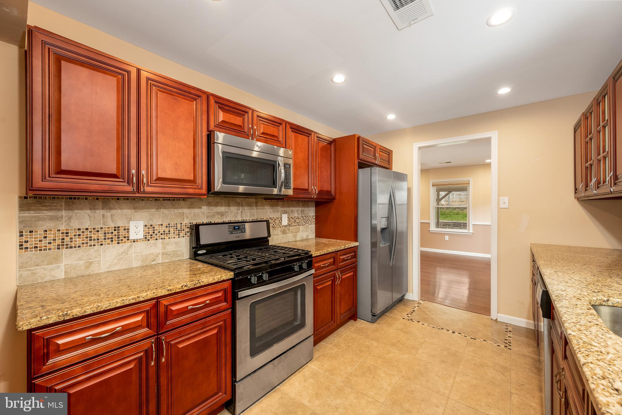 2526 Bellview Drive Bensalem, PA 19020 - Photo 8 of 28