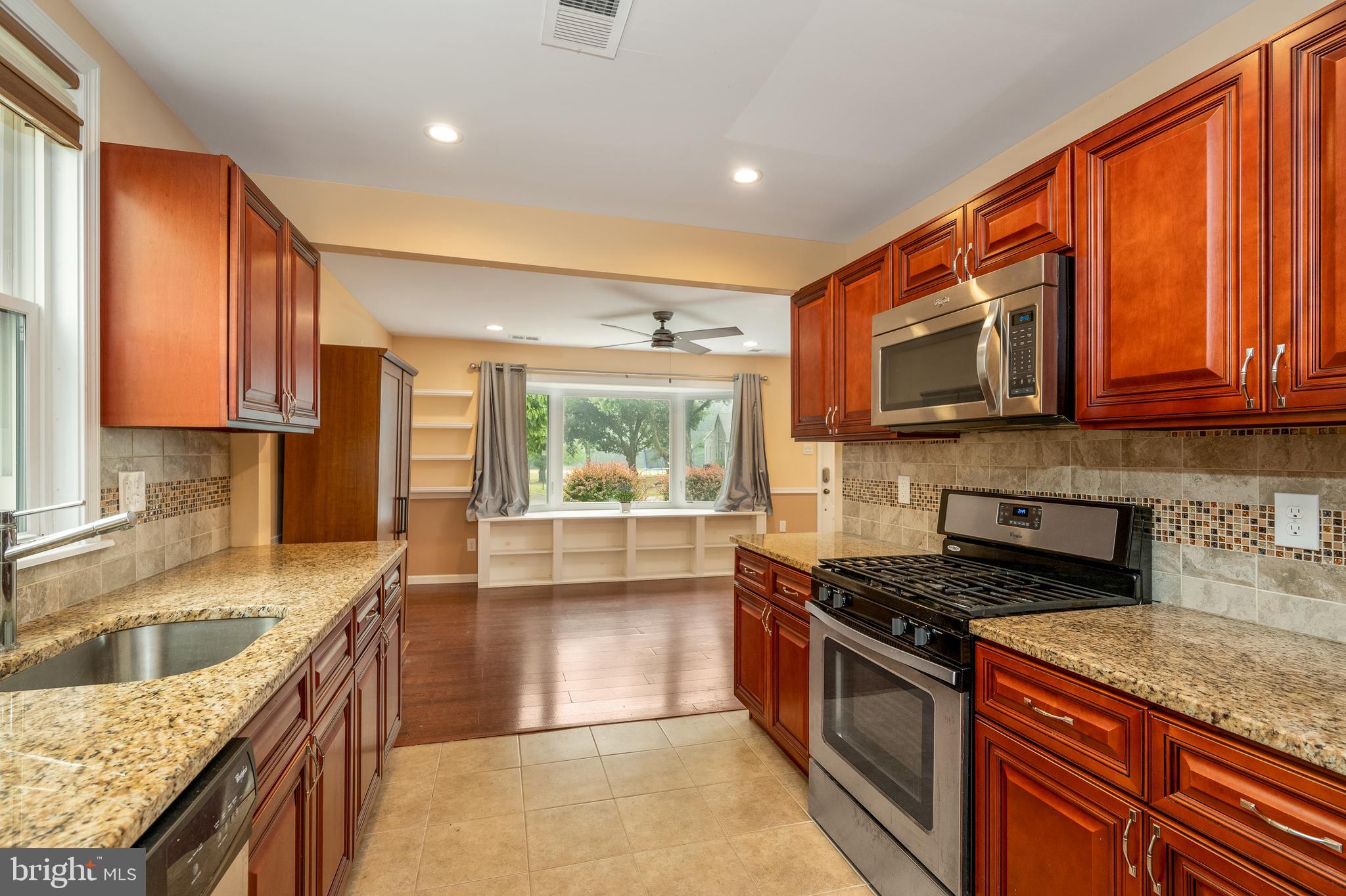 2526 Bellview Drive Bensalem, PA 19020 - Photo 10 of 28