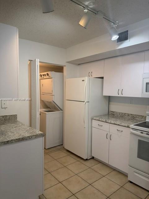 3854 Lyons Road, Unit 2015 Coconut Creek, FL 33073 - Photo 11 of 20
