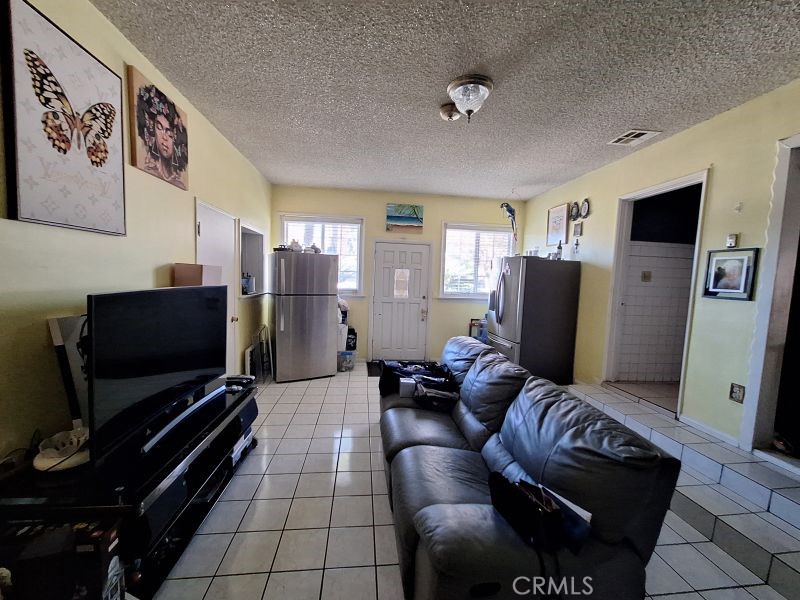 3560 Fairmeade Road Pasadena, CA 91107 - Photo 5 of 16