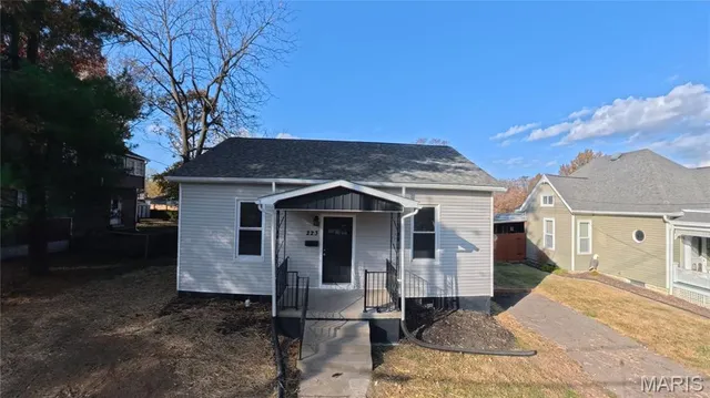 $189,900 | 223 North Pearl Street, Lebanon, IL 62254