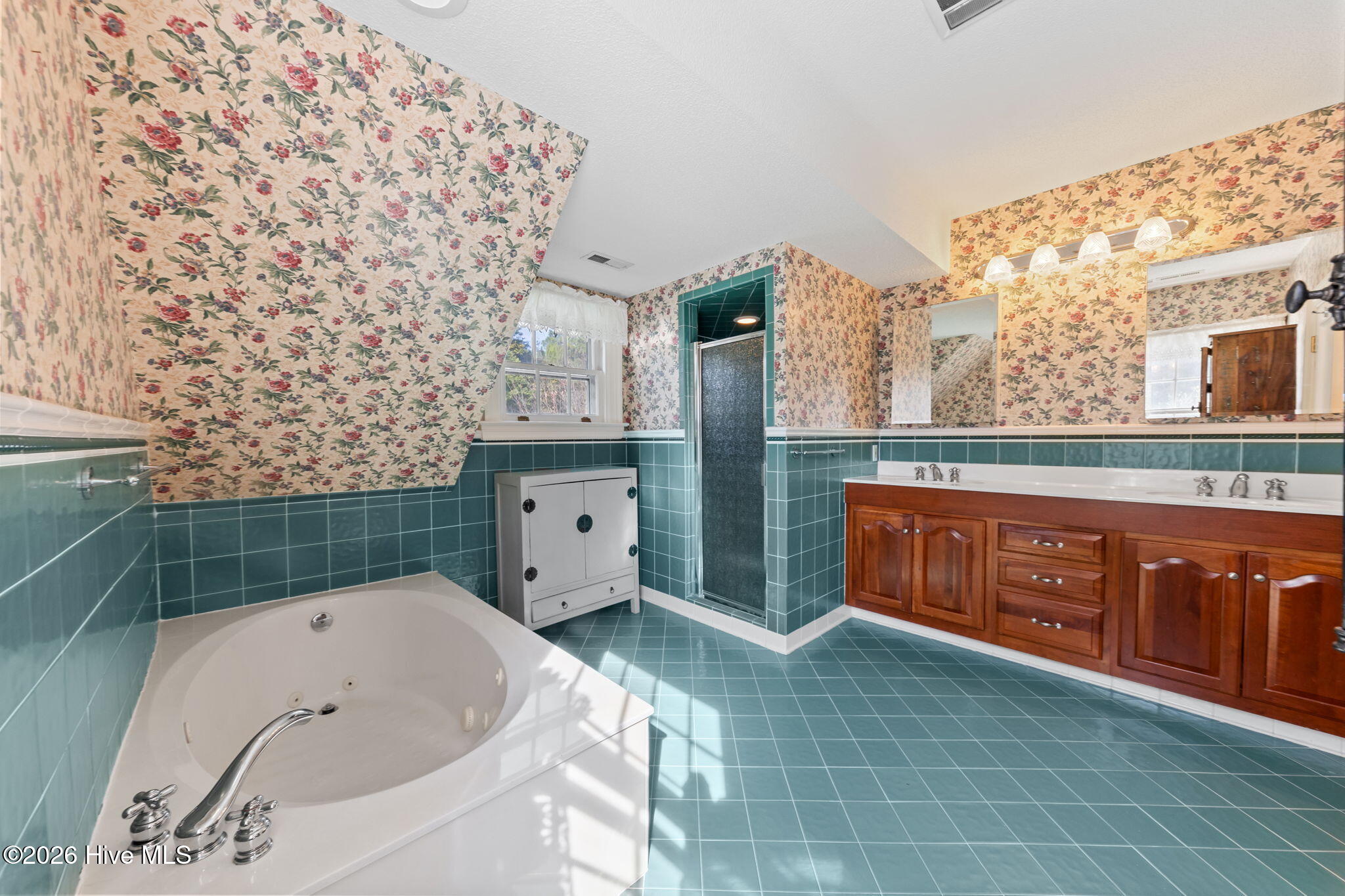 55 Linden Road Pinehurst, NC 28374 - Photo 32 of 68 Primary Suite