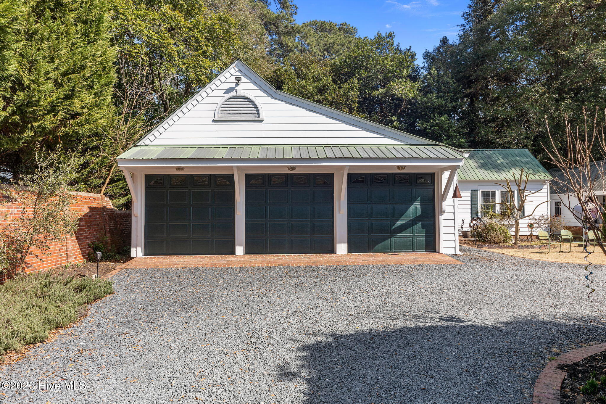 55 Linden Road Pinehurst, NC 28374 - Photo 3 of 68 3 Car garage with Guest Cottage