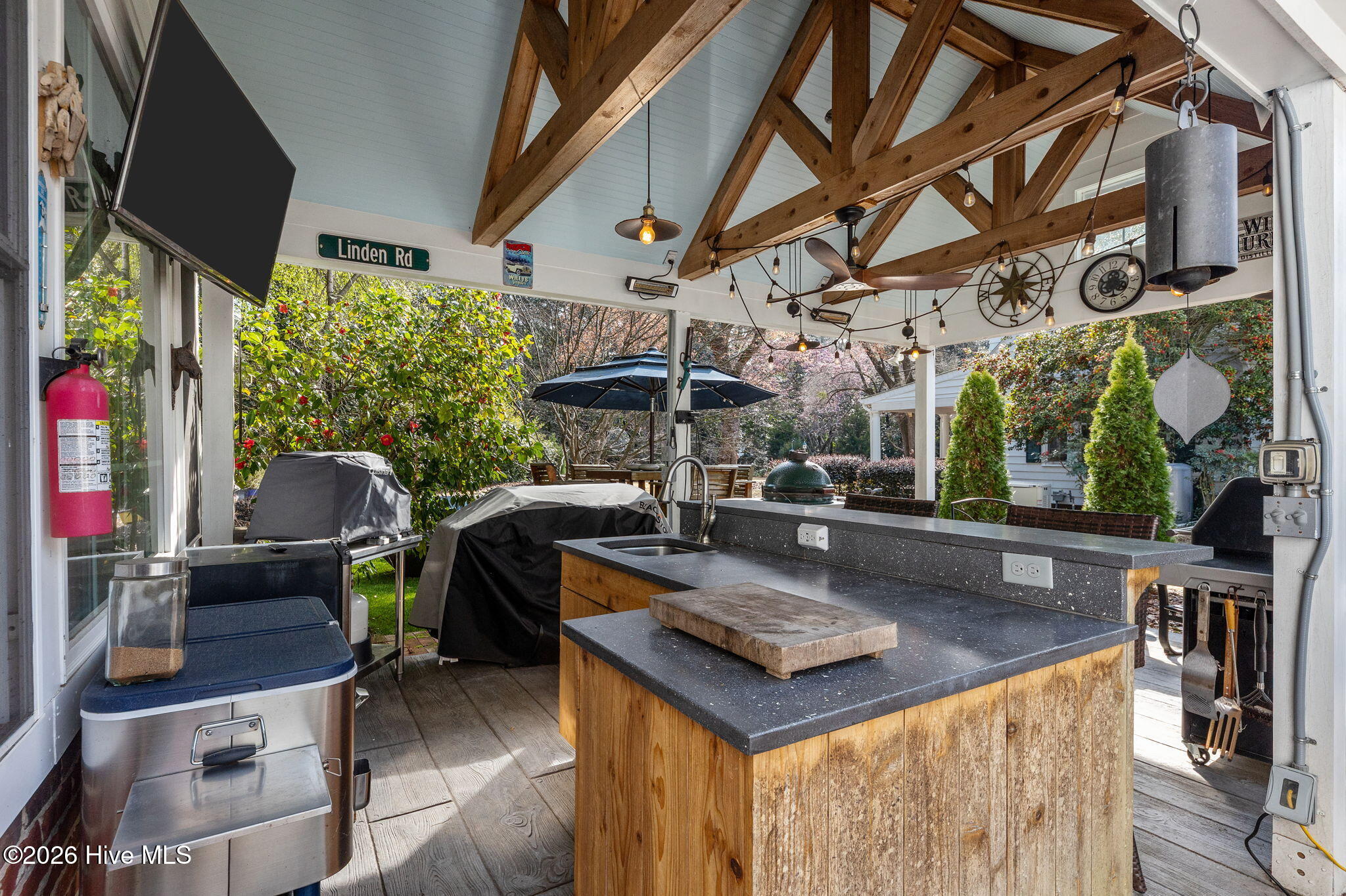 55 Linden Road Pinehurst, NC 28374 - Photo 50 of 68 Outdoor Kitcken