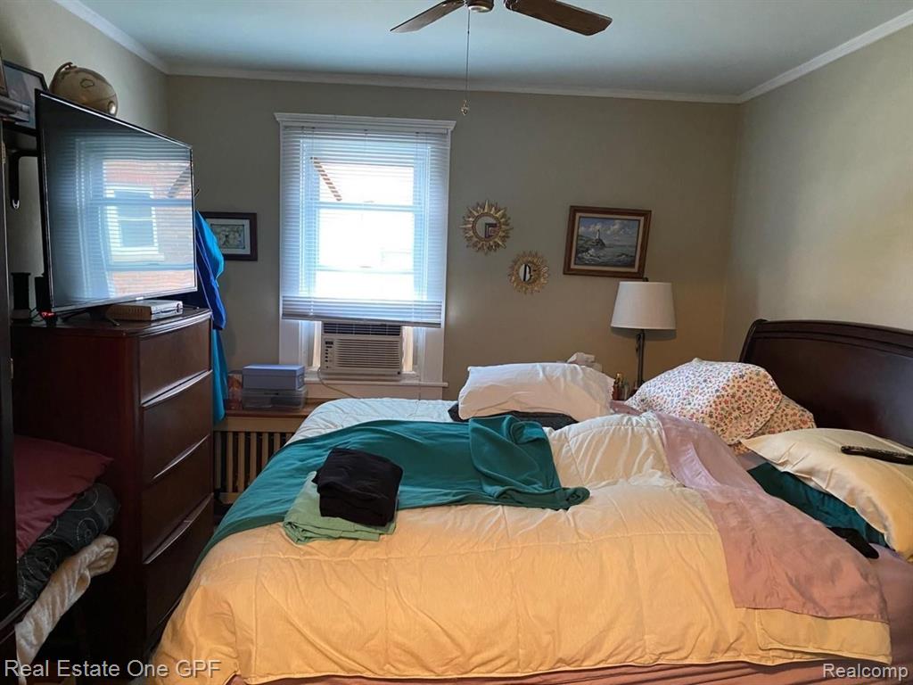 568 Vernier Road Grosse Pointe, MI 48236 - Photo 8 of 35