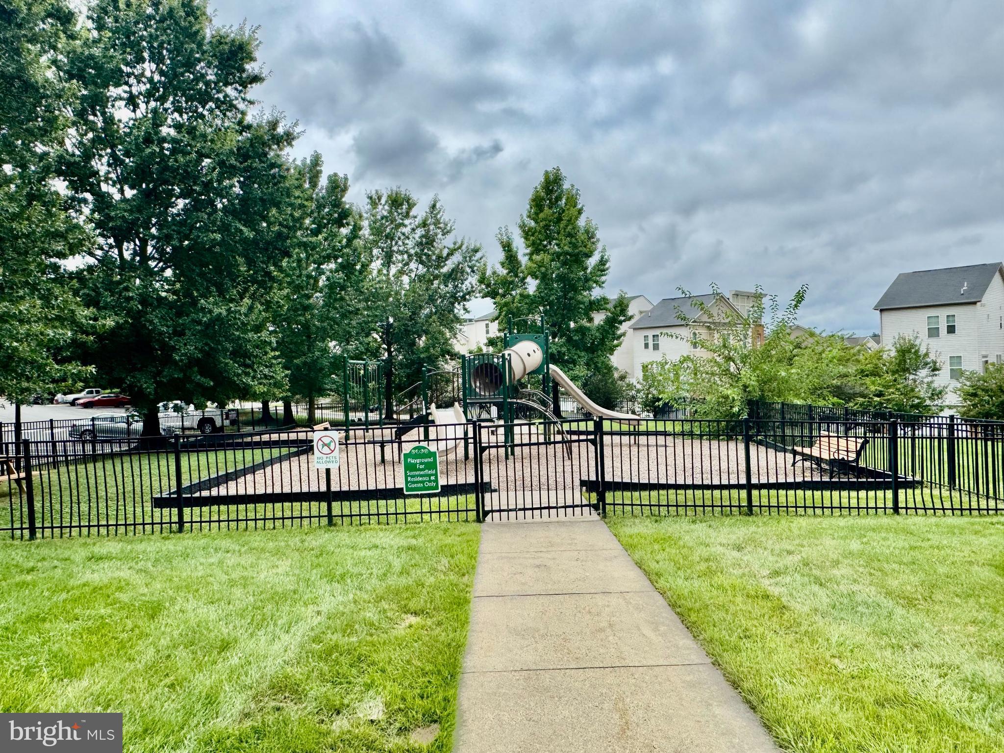 22691 Blue Elder Terrace, Unit 204 Brambleton, VA 20148 - Photo 45 of 45 a view of a park