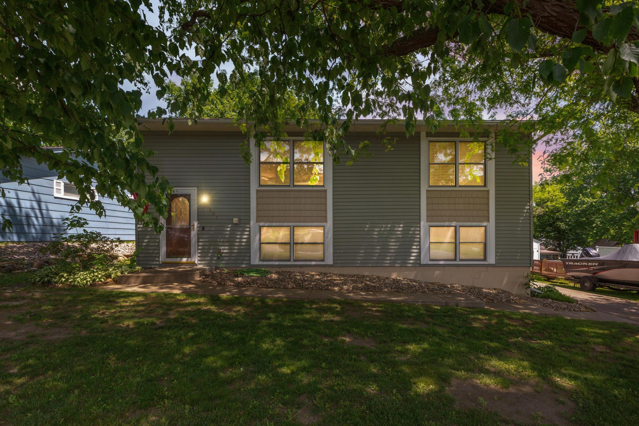 1401 Autumn Drive Faribault, MN 55021 - Photo 2 of 38