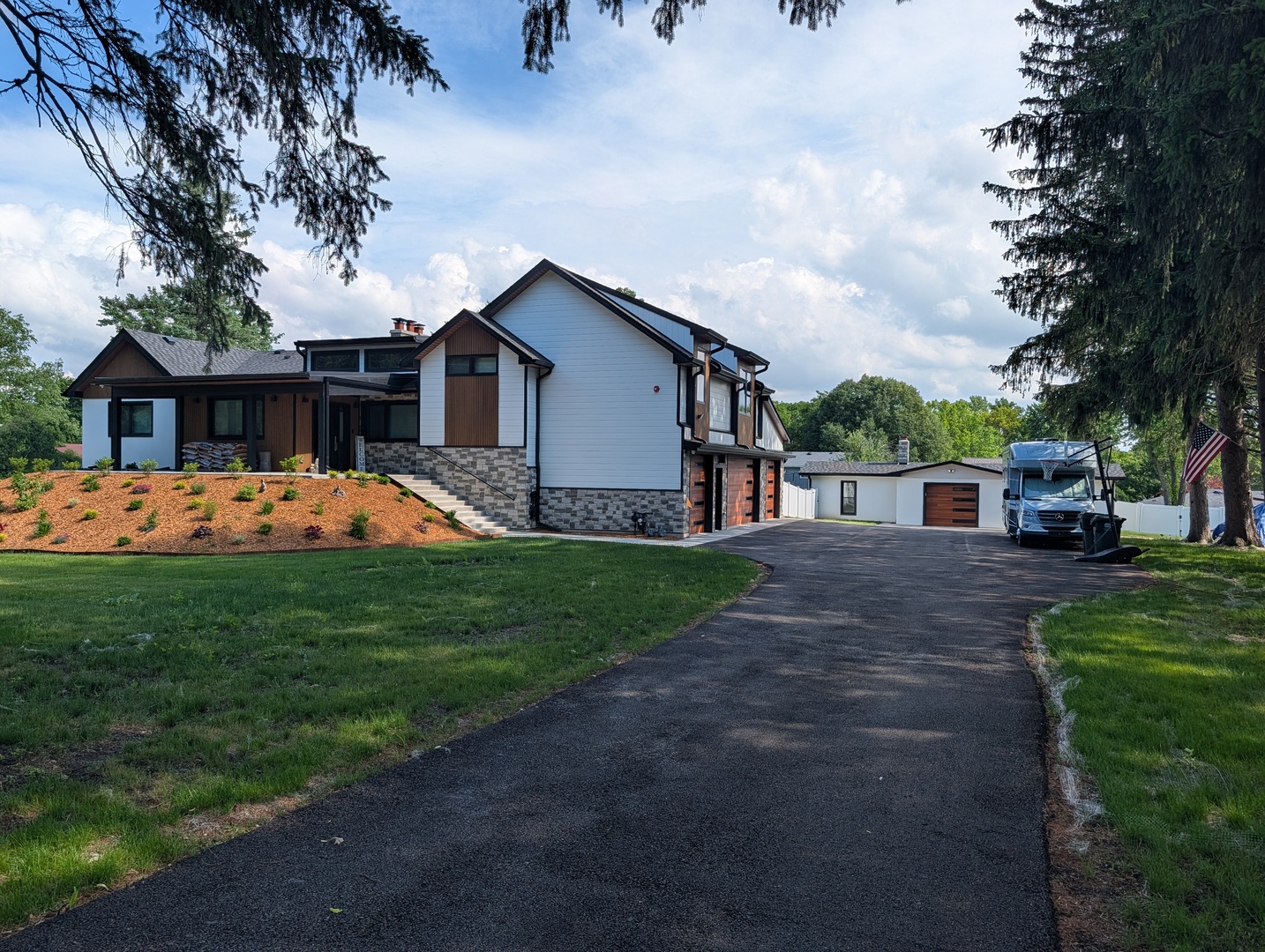 675 West Gilbert Road Palatine, IL 60067 - Photo 4 of 20