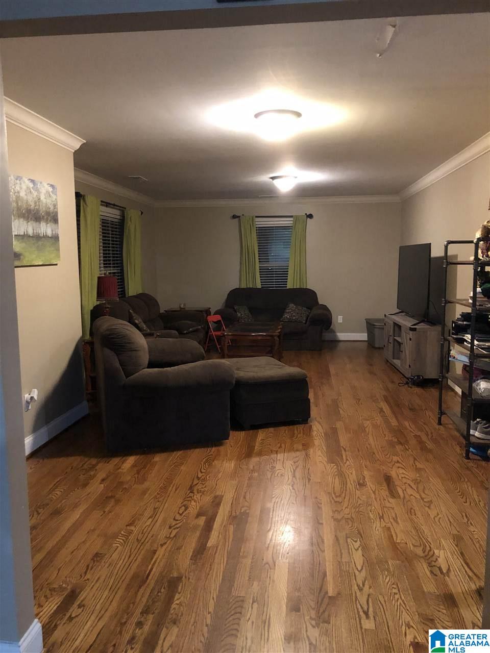 424 4th Street Pleasant Grove, AL 35127 - Photo 3 of 10