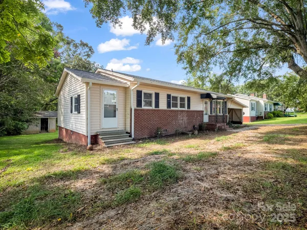 $208,000 | 183 Hollywood Street, Forest City, NC 28043