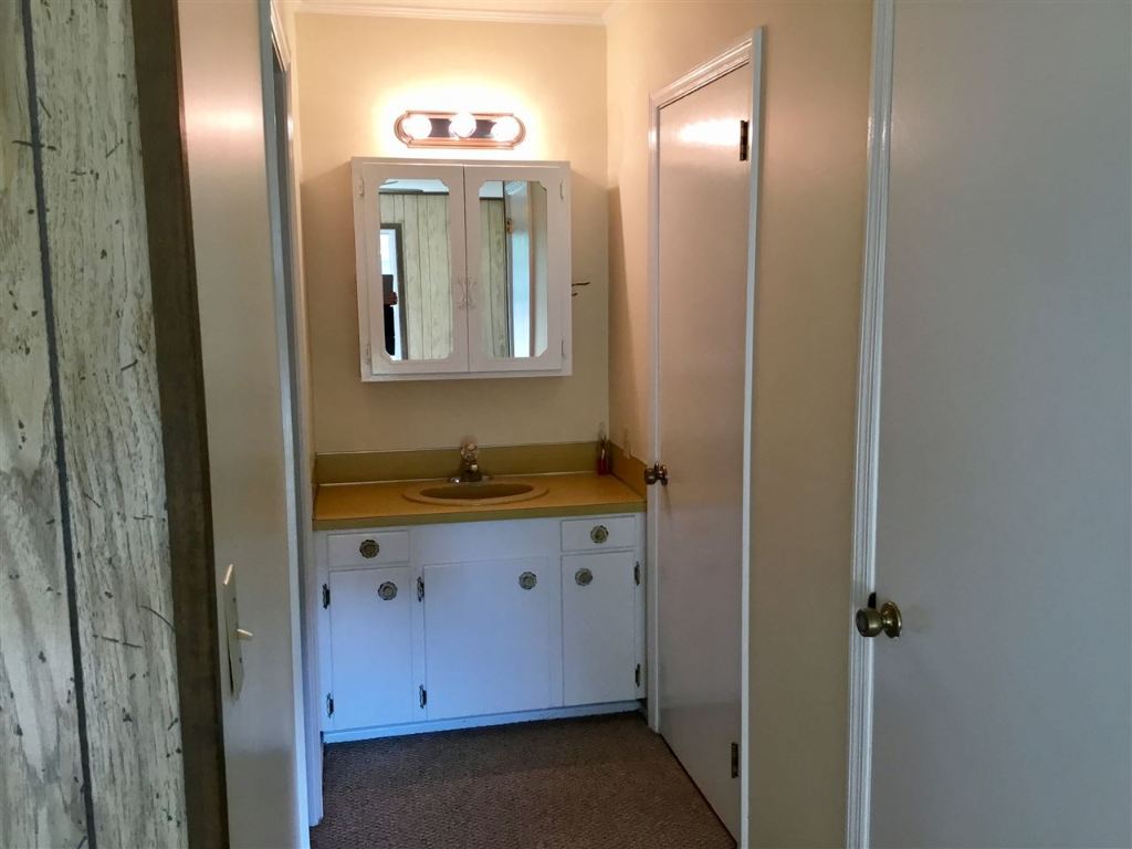 817 Broadway School Road Belton, SC 29627 - Photo 14 of 22