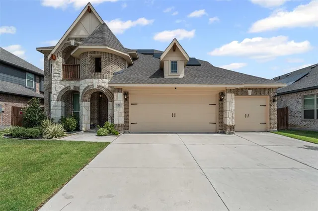 $459,000 | 520 Ridgewater Trail, Fort Worth, TX 76131
