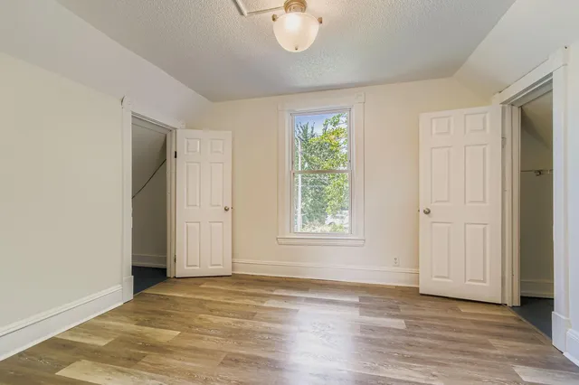 $2,599 | 915 X Fuller Avenue, St. Paul, MN 55104