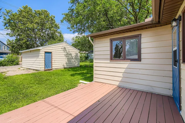 $2,599 | 915 X Fuller Avenue, St. Paul, MN 55104