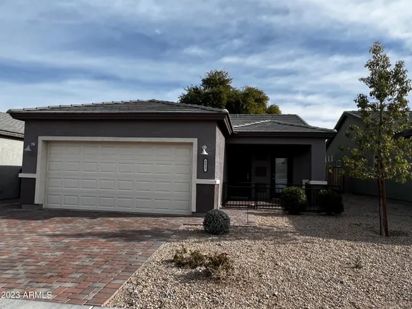 $2,199 | 8017 South 6th Dr., Phoenix, AZ 85041