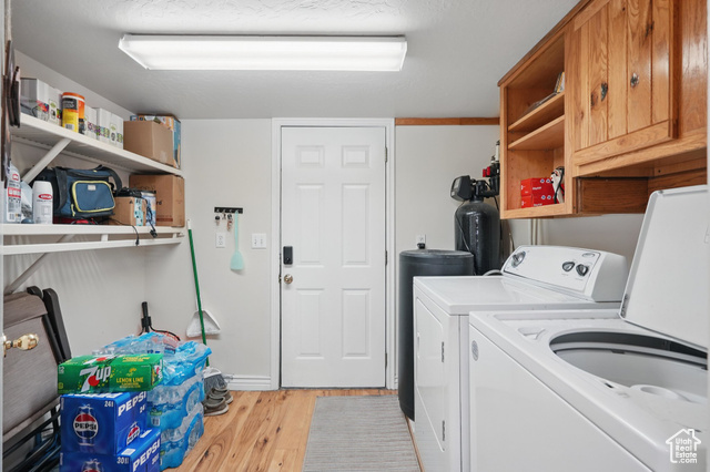 2490 South State Street Springville, UT 84663 - Photo 32 of 38 Laundry area featuring cabinet space, light wood finished floors, and independent washer and dryer