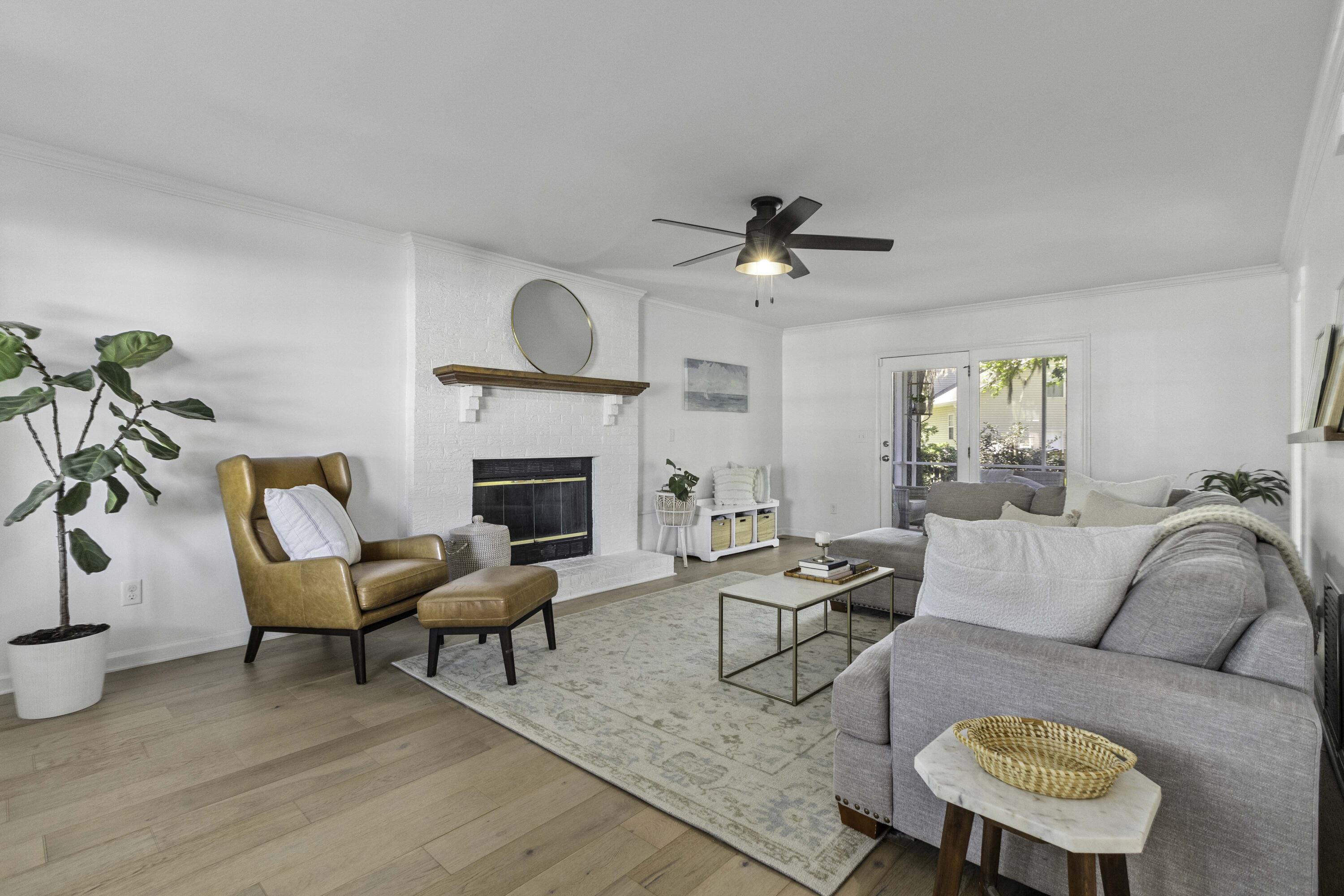 99 Shadowmoss Parkway Charleston, SC 29414 - Photo 2 of 53 99 Shadowmoss Pkwy