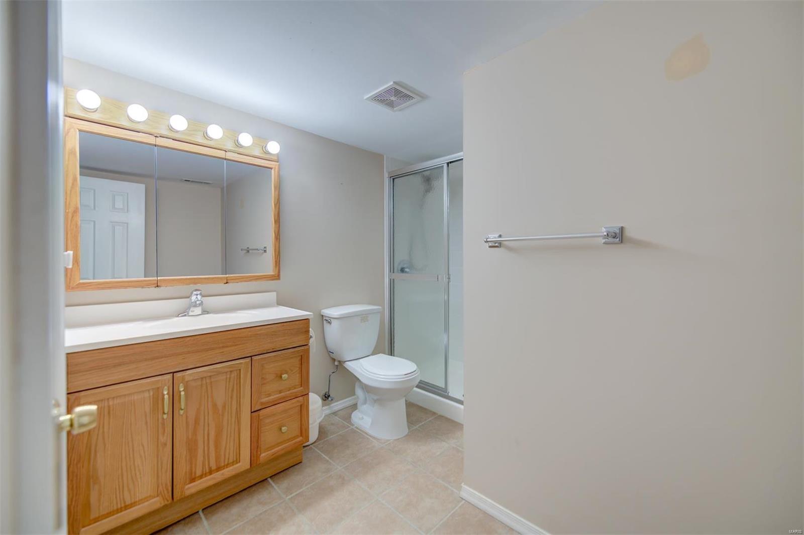 831 Larkin Avenue Creve Coeur, MO 63141 - Photo 44 of 56