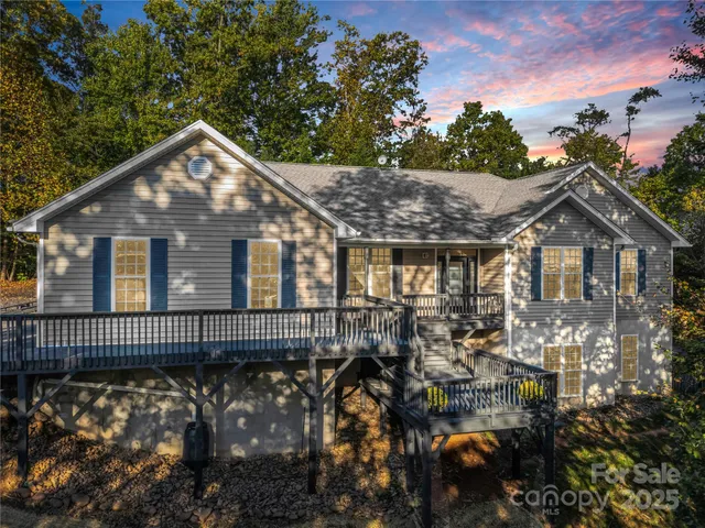 $649,900 | 7 Shannon Lane, Leicester, NC 28748