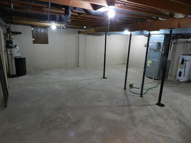 2647 Ferris Road Columbus, OH 43224 - Photo 26 of 30 Basement