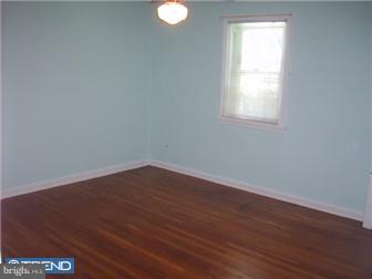 323 Copley Road Upper Darby, PA 19082 - Photo 7 of 11 Bedroom - Main