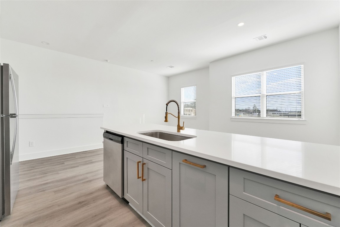 706 Morris Street Houston, TX 77009 - Photo 10 of 17