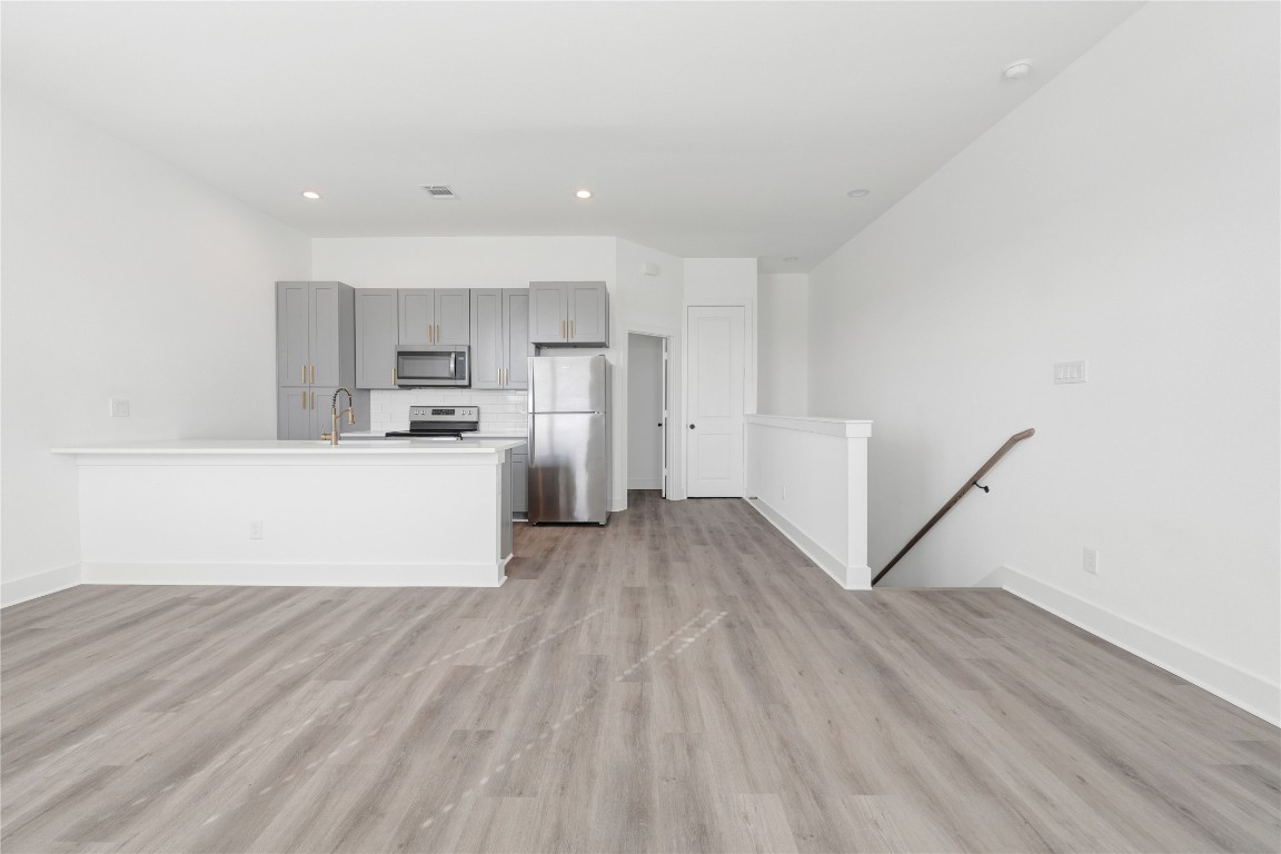 706 Morris Street Houston, TX 77009 - Photo 12 of 17 photo representation of similar completed construction projects