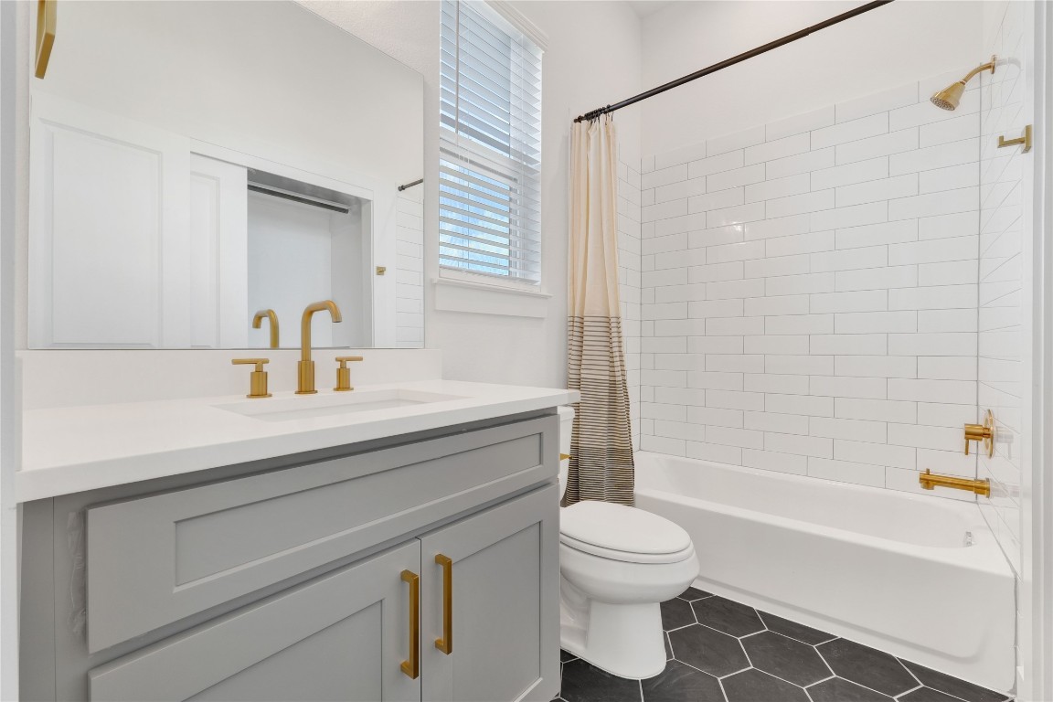 706 Morris Street Houston, TX 77009 - Photo 16 of 17 photo representation of similar completed construction projects